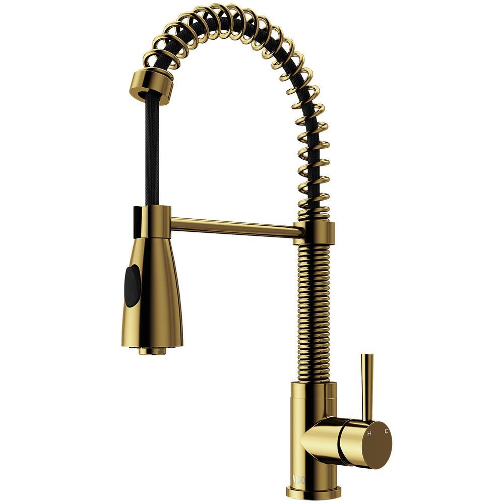 Brant Single-Handle Pull-Down Sprayer Kitchen Faucet in Matte Gold