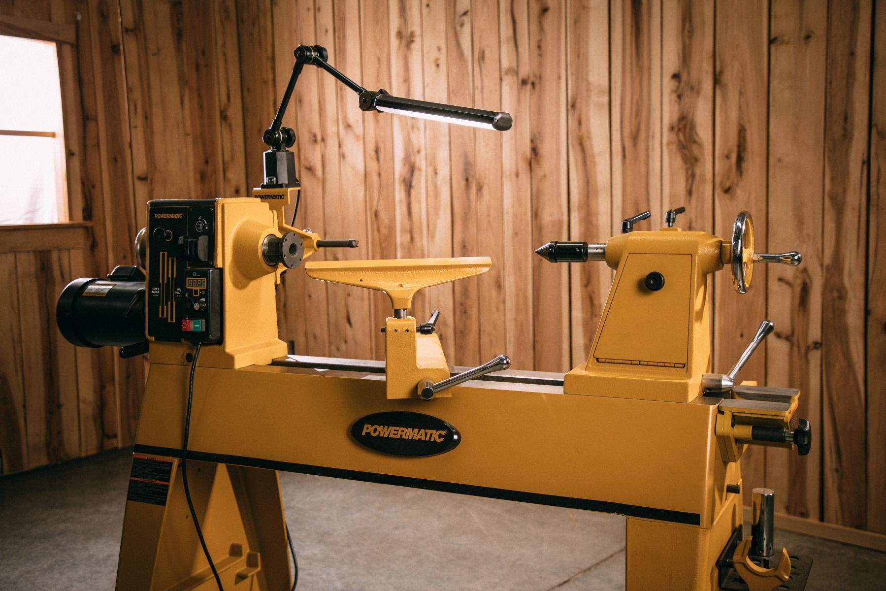 Powermatic PM Lathe Light with PM3520C Bracket 6294925 - Image 2