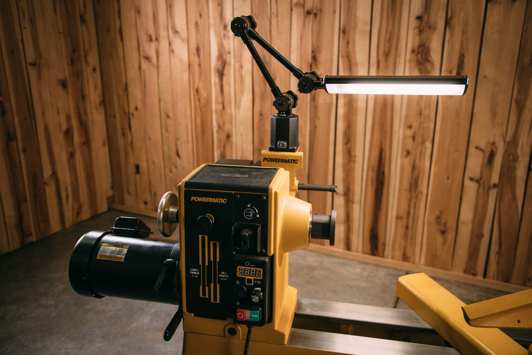 Powermatic PM Lathe Light with PM3520C Bracket 6294925 - Image 4