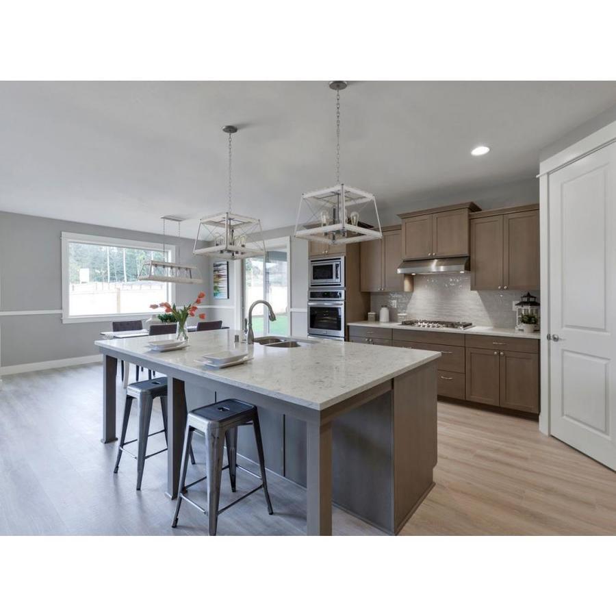 Progress Lighting Bradberry 5-Light Antique White and Galvanized Transitional Chandelier