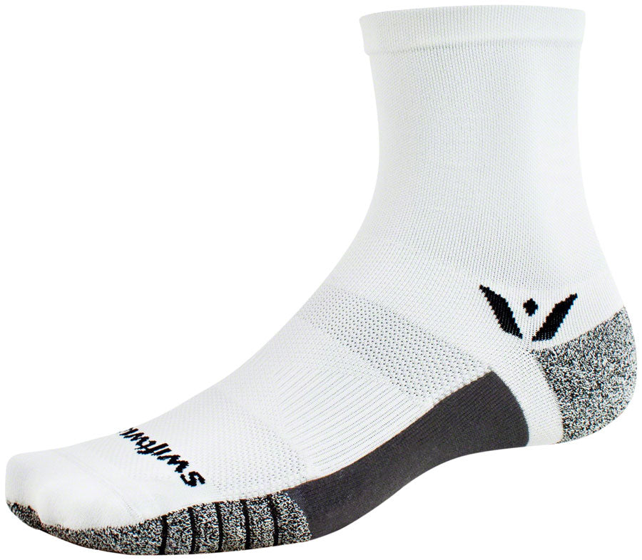 Swiftwick Flite XT Five Socks - 5", White, Large